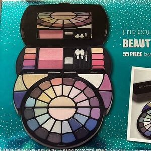 The color workshop Beauty Land 55 Piece Collection Eyeshadows Liner Blush Gloss